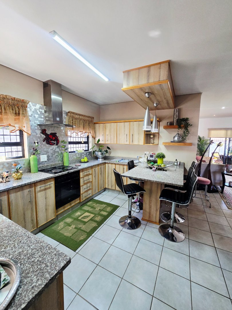 Commercial Property for Sale in Wilkoppies North West
